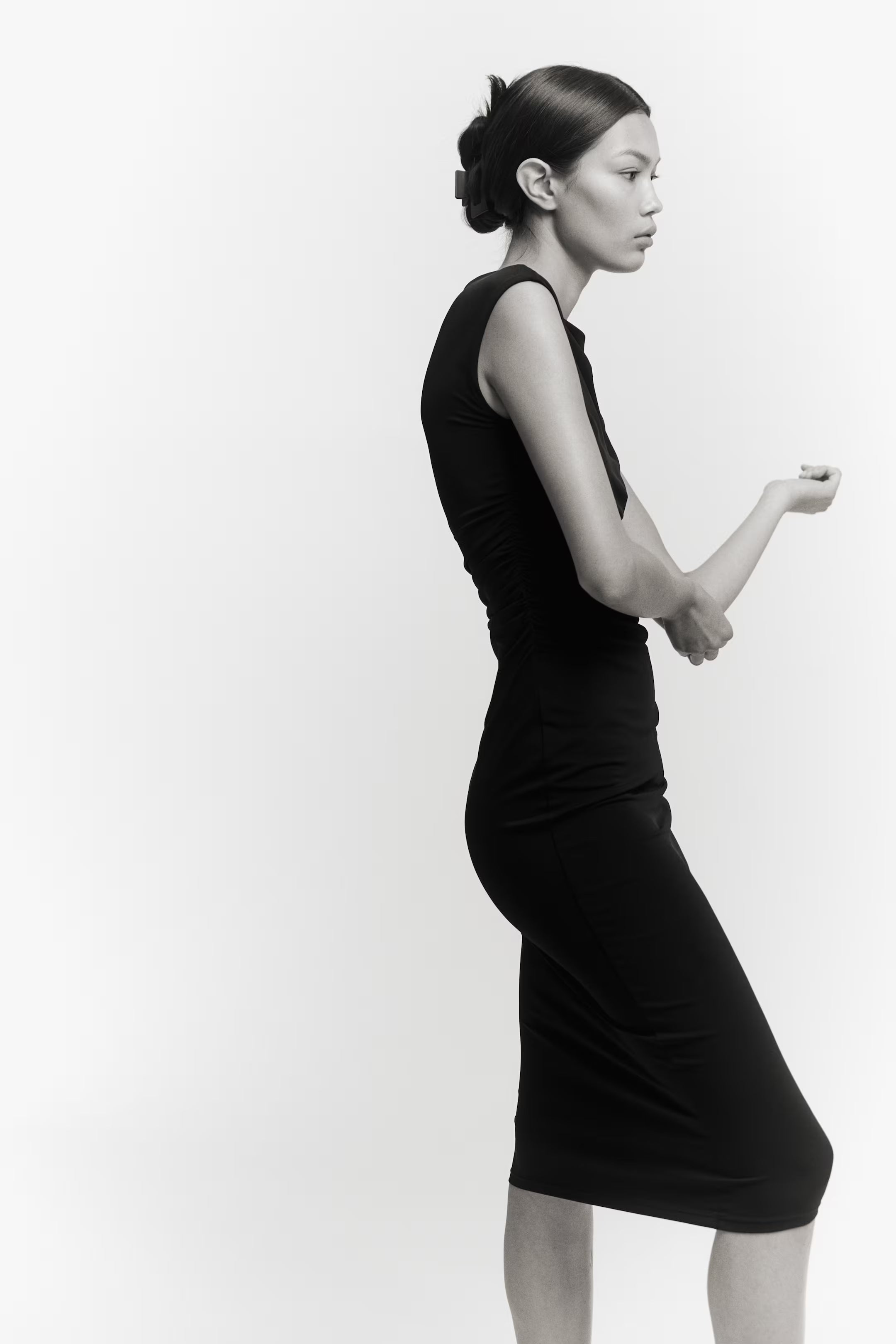Timeless Ruche Midi Black Dress